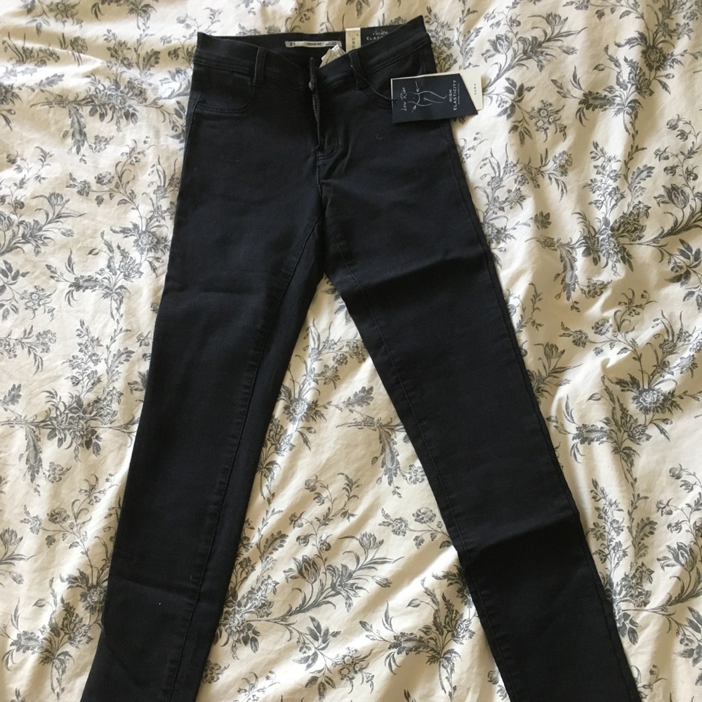 ZARA Trafaluc High Elasticity Cropped Skinny Jeans